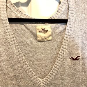 Hollister V neck sweater